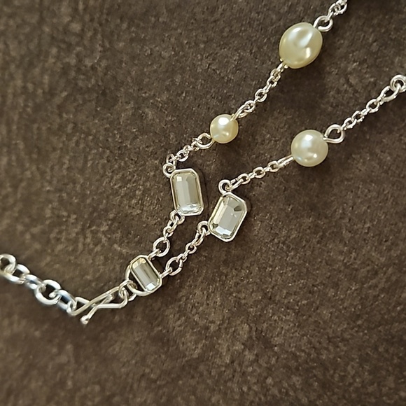 VTG SAQ AVON Layered Rhinestone Pearl Chain Necklace - Picture 3 of 7